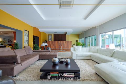 Loft hors normes avec piscine intérieure et appartement autonome