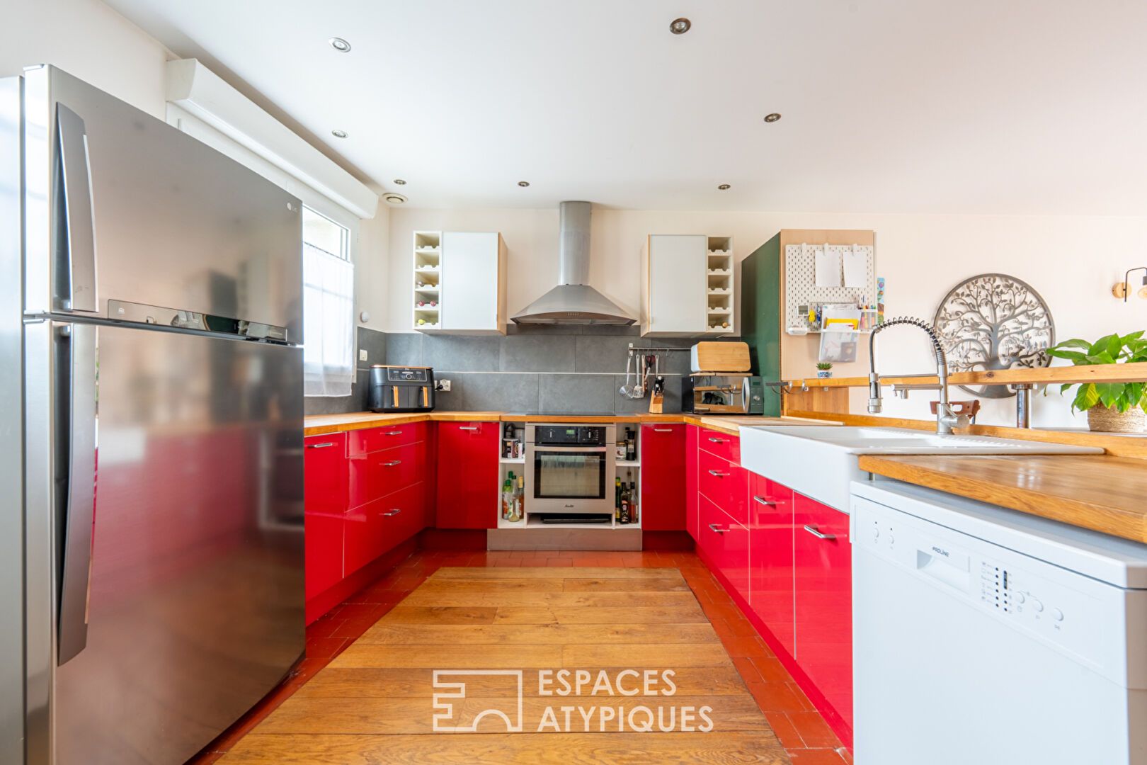 Maison de campagne rénovée avec jardin clos et dépendance