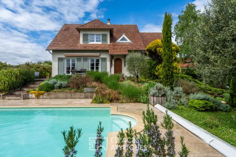 Élégante maison dans un cadre bucolique avec piscine