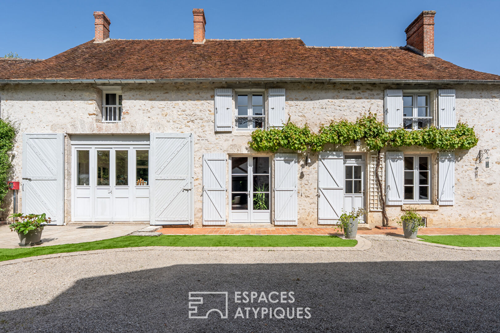 Ancienne maison vigneronne rénovée en coeur de village