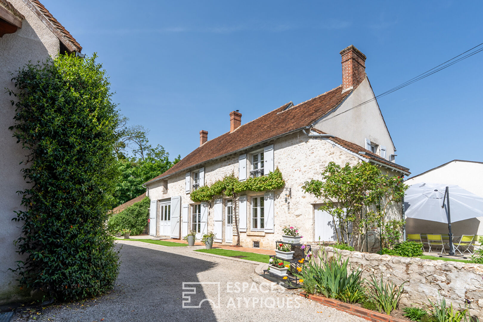 Ancienne maison vigneronne rénovée en coeur de village