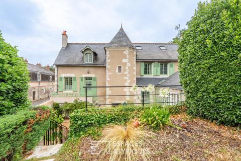 Manoir du XVe siècle et sa tourelle