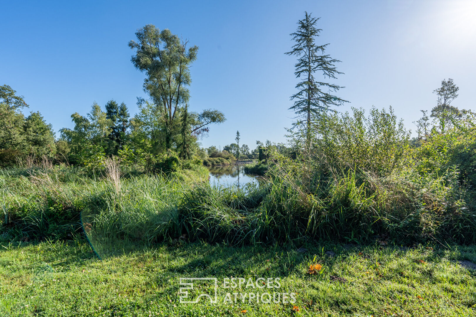 11th century property and its outbuildings on more than 5 hectares
