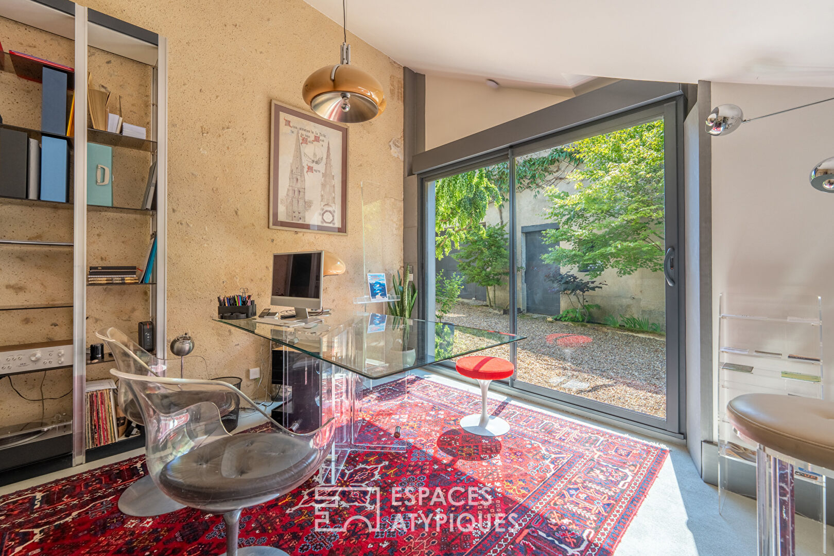 Batisse de caractère rénovée en coeur de village