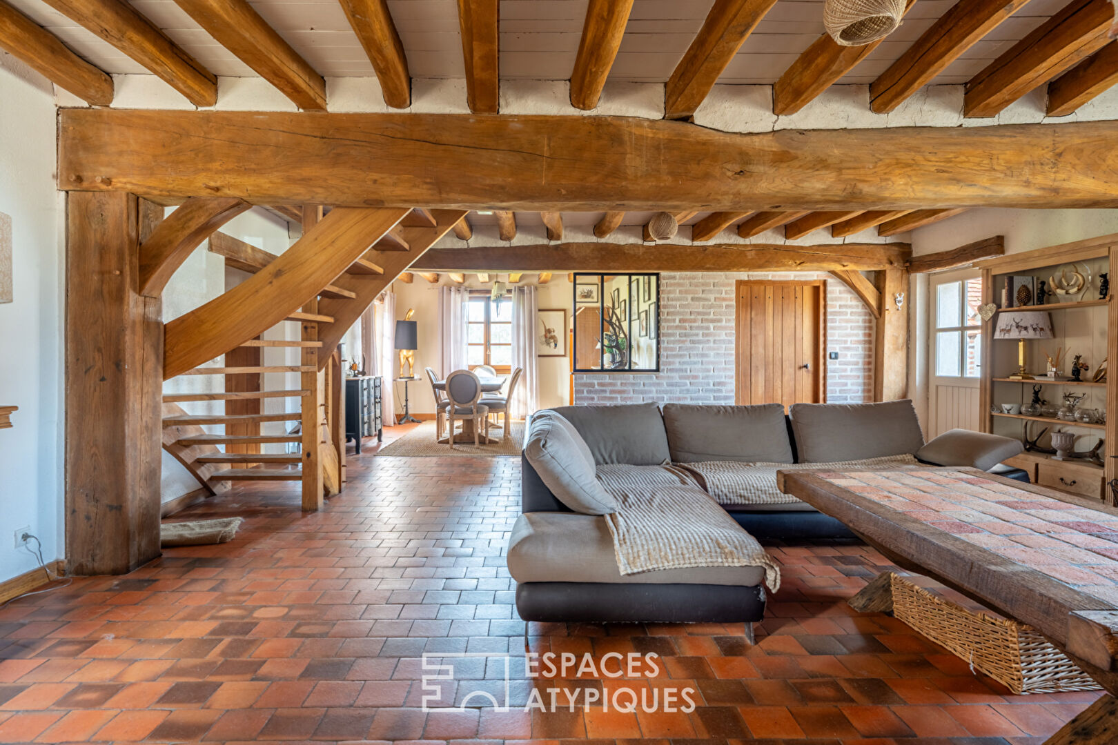 Maison solognote de plain-pied en coeur de forêt, proche Chambord