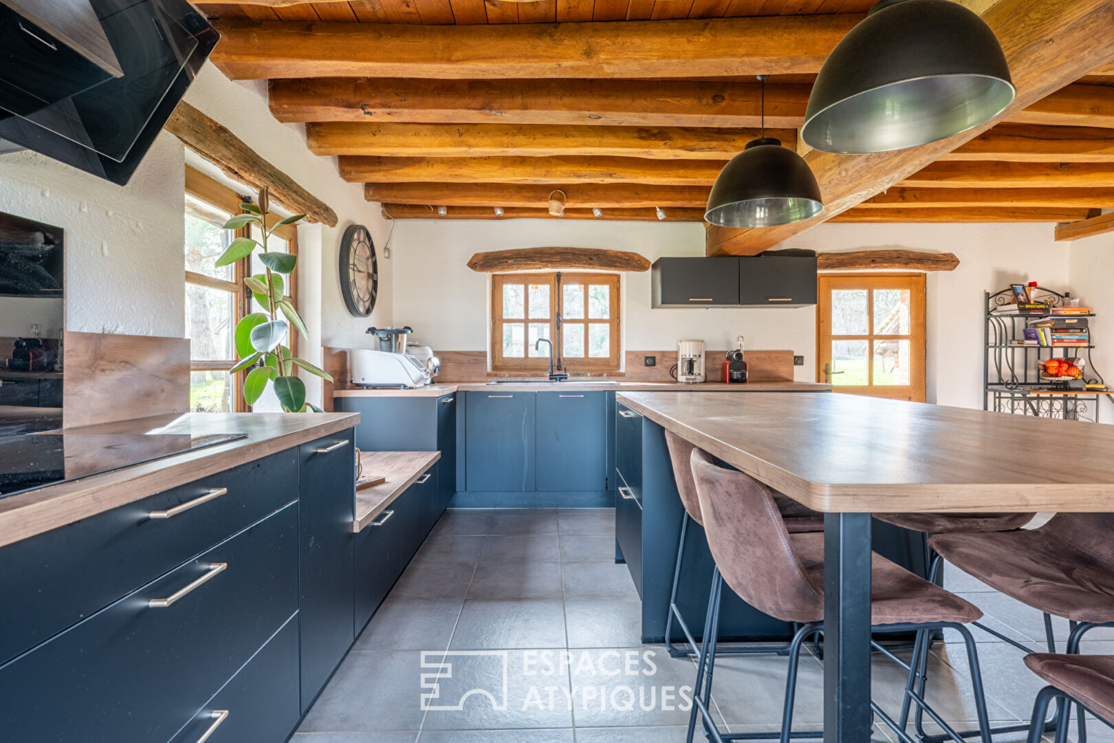 Maison solognote de plain-pied en coeur de forêt, proche Chambord