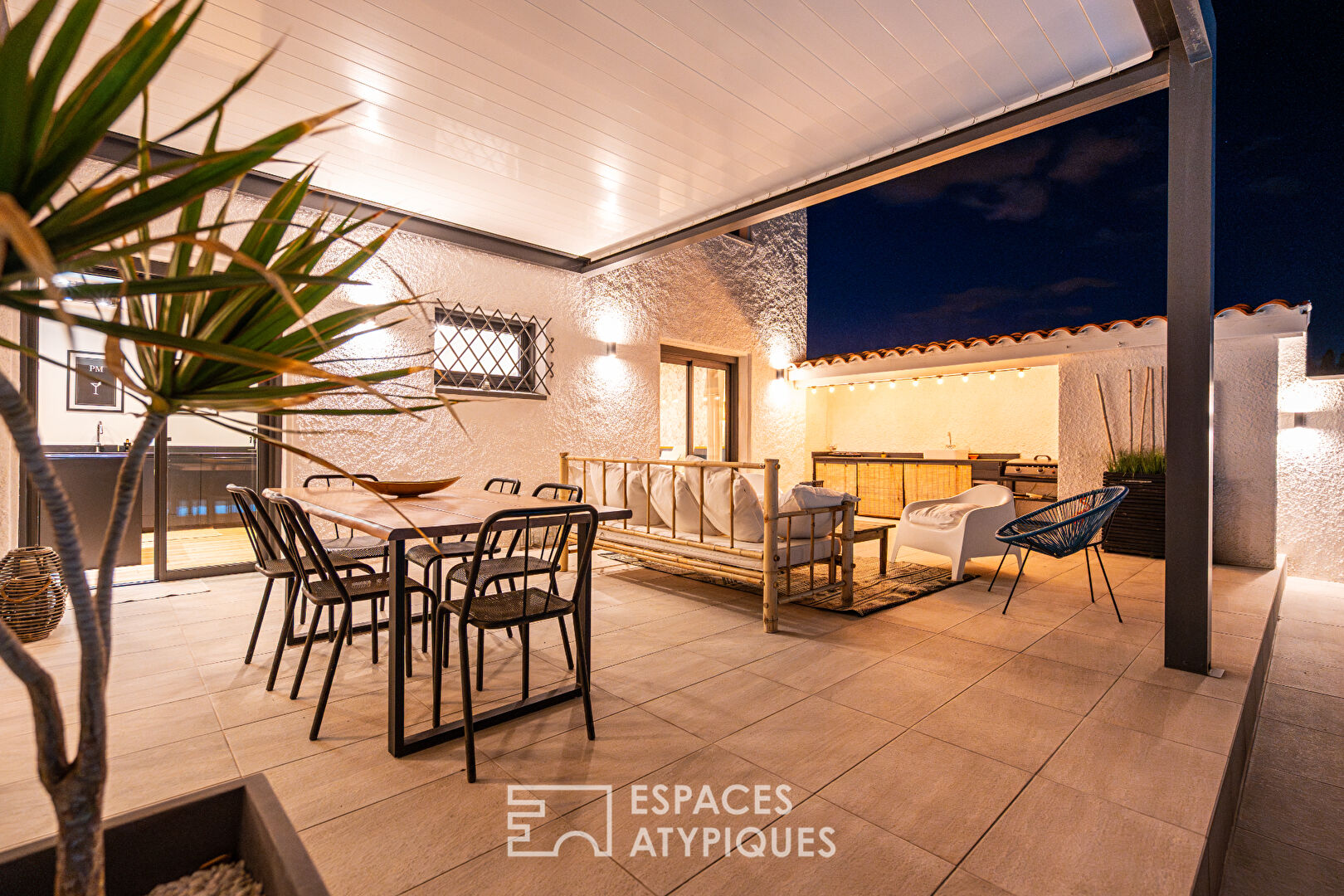 Superbe rénovation avec piscine et jardin