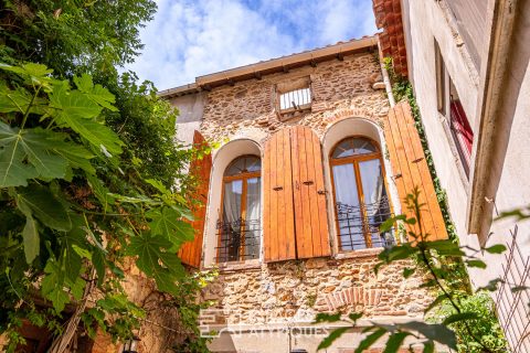 Charmante maison au centre du village avec espace extérieur