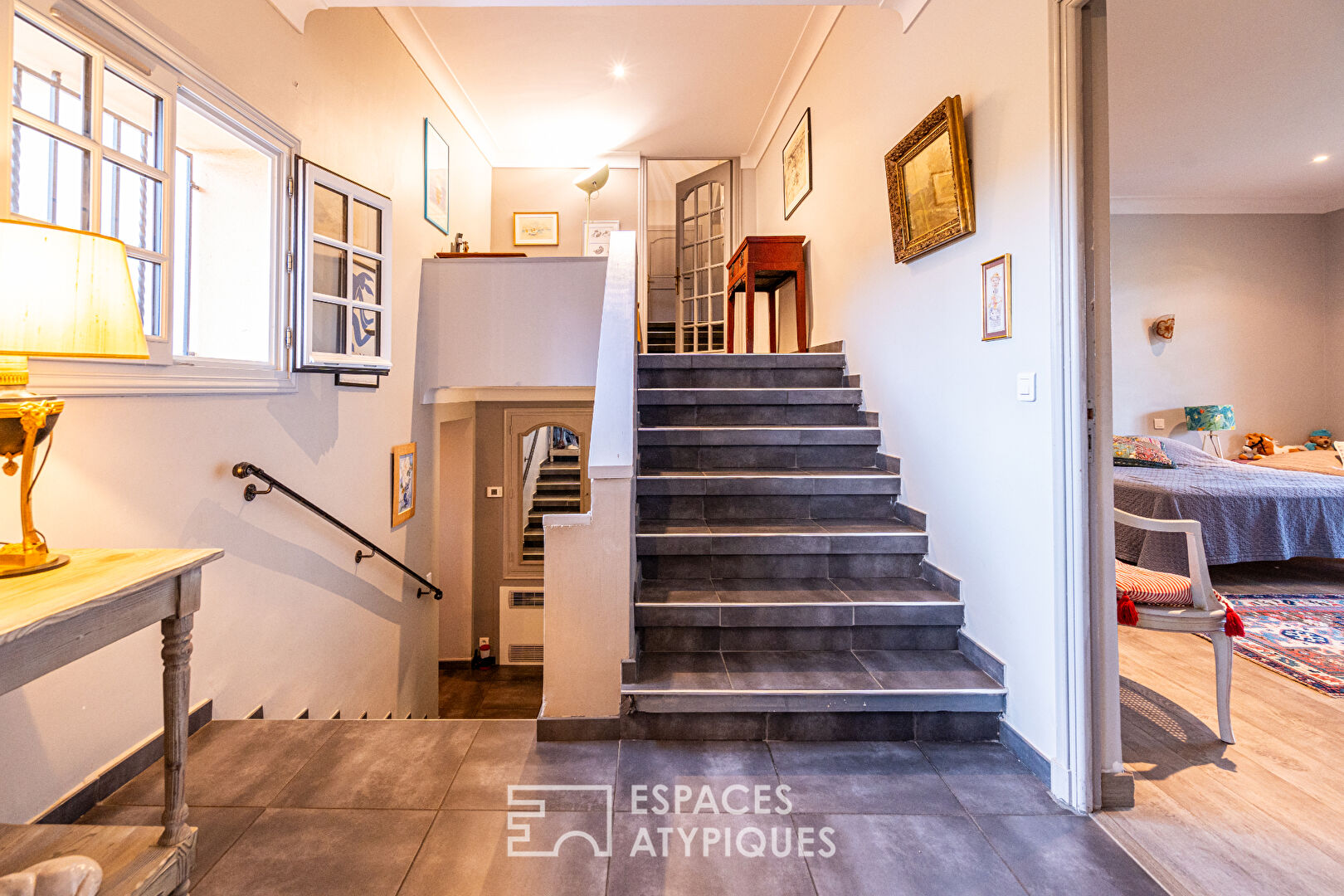 Villa d&rsquo;architecte au charme intemporel dans un secteur recherché