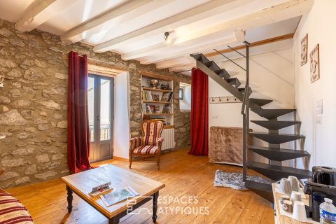 Ancien presbitère rénové à la montagne