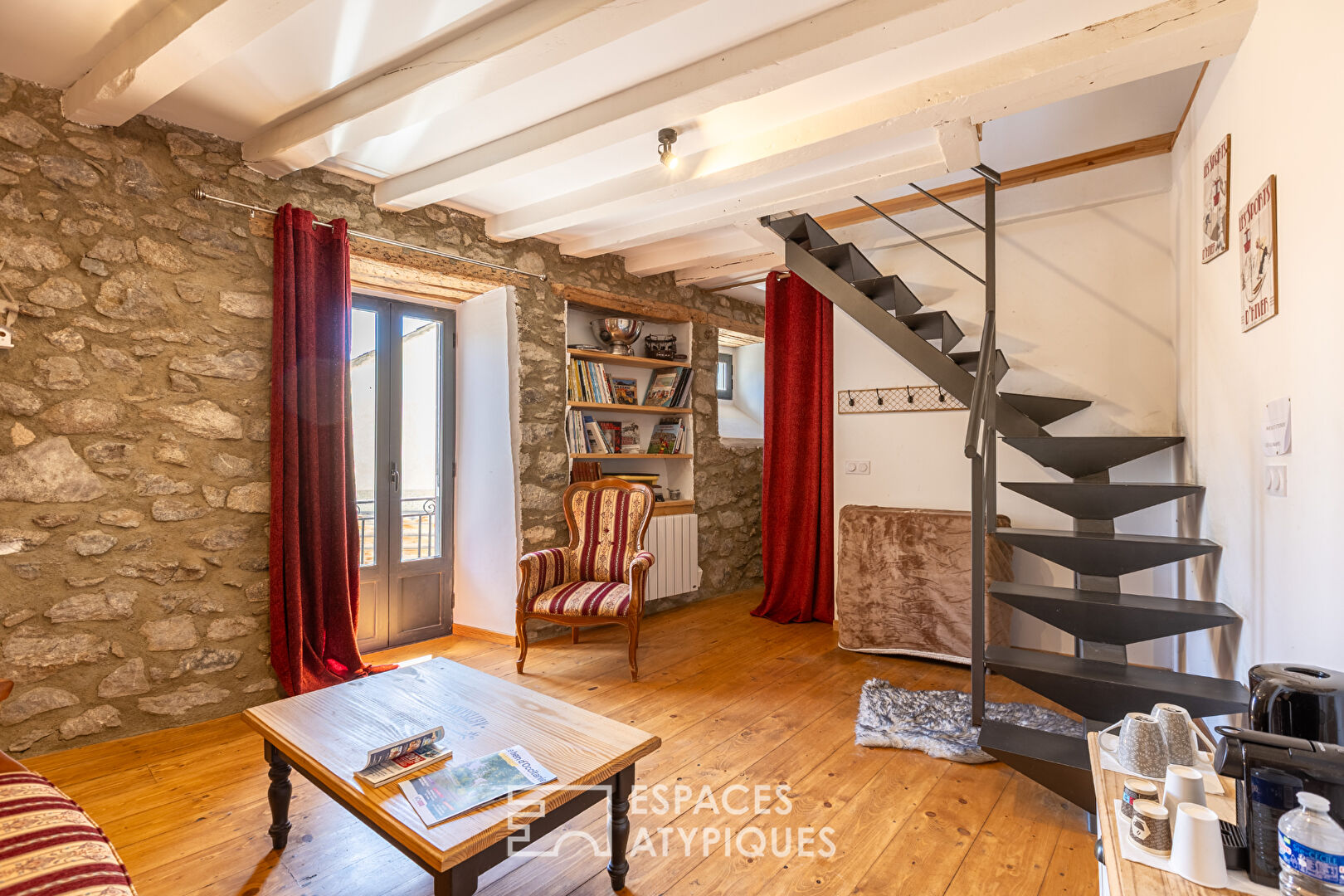 Ancien presbitère rénové à la montagne