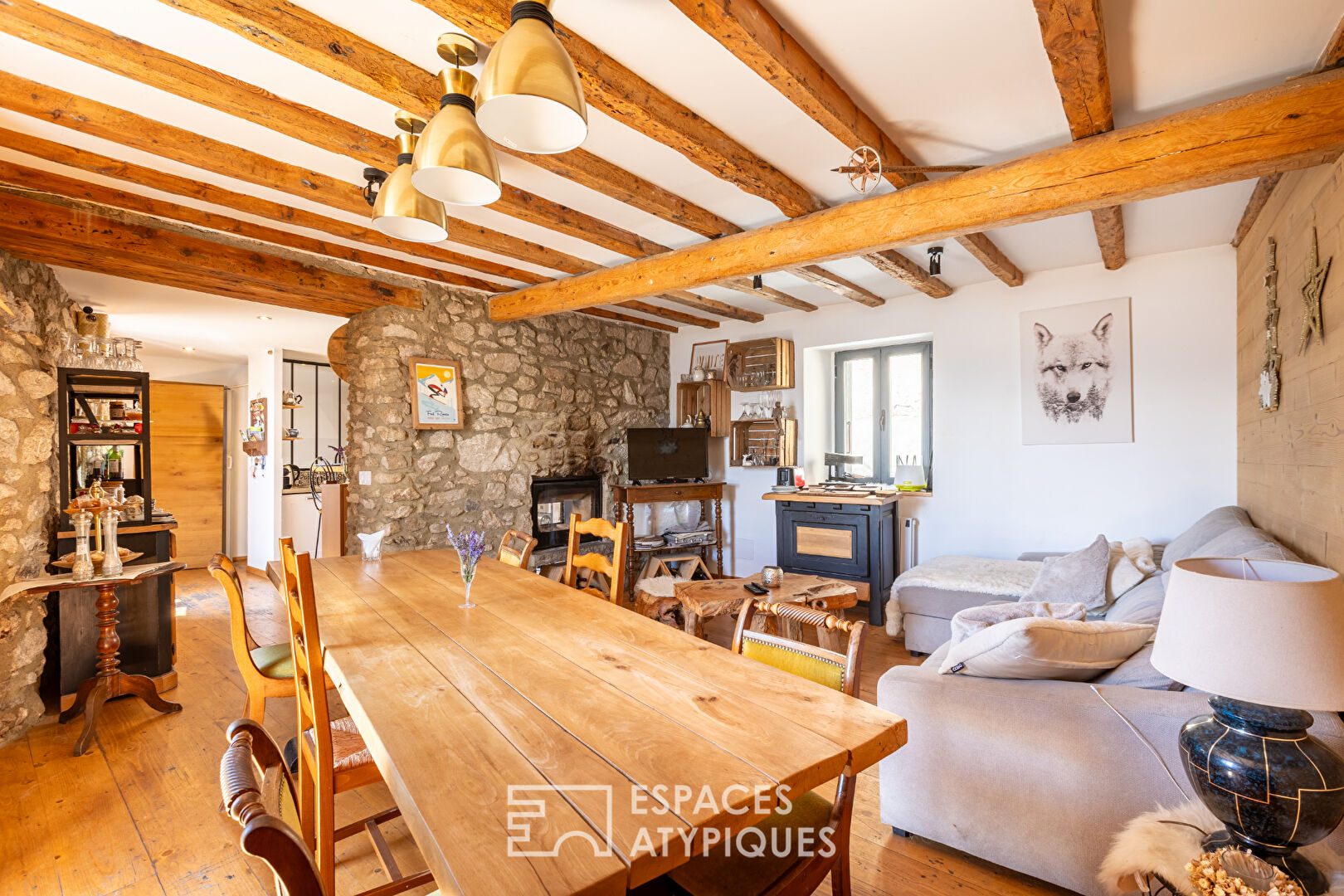 Ancien presbitère rénové à la montagne