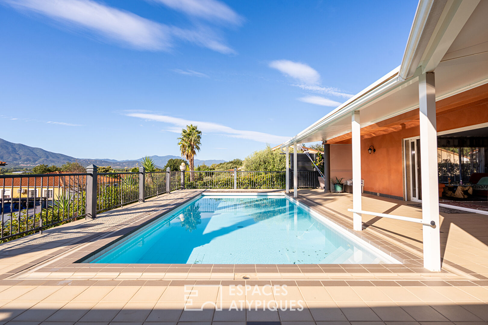 Maison d’architecte avec piscine et terrasse panoramique