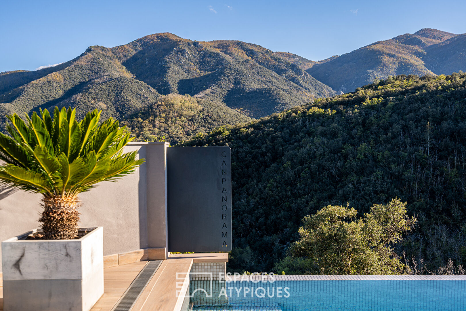 Villa contemporaine au coeur des Albères avec vue panoramique