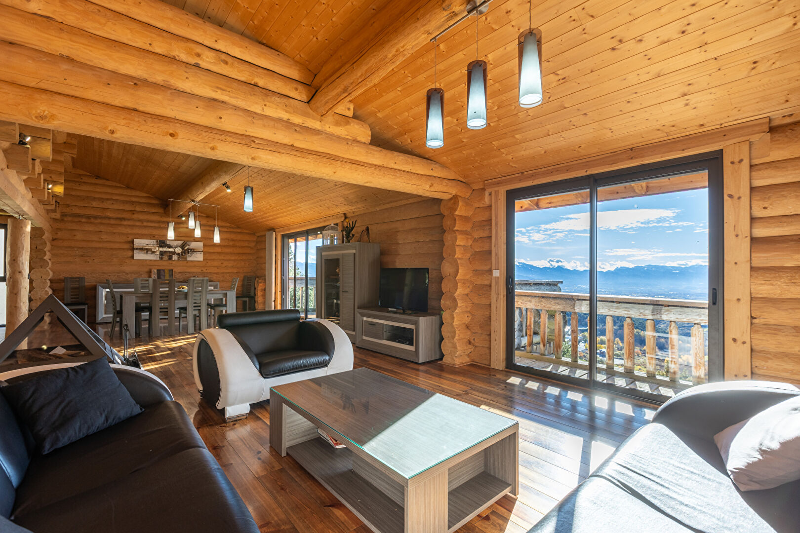 Chalet contemporain avec vue panoramique près de Font-Romeu