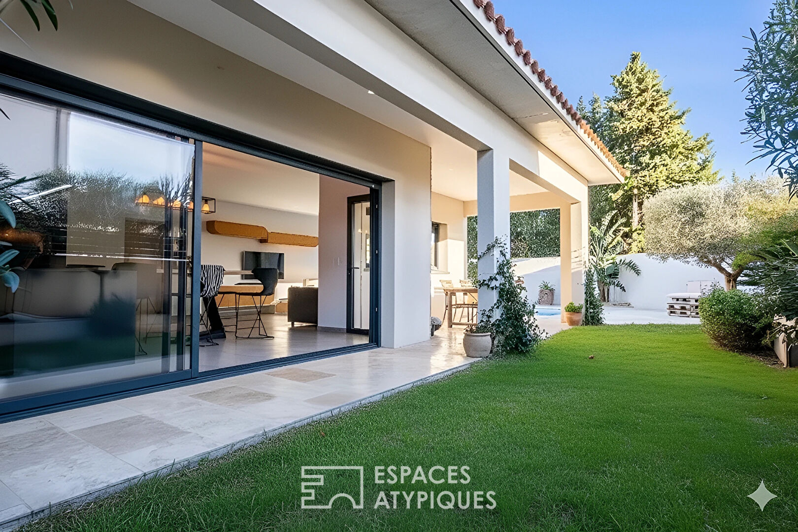 Élégante villa avec piscine à Cabestany