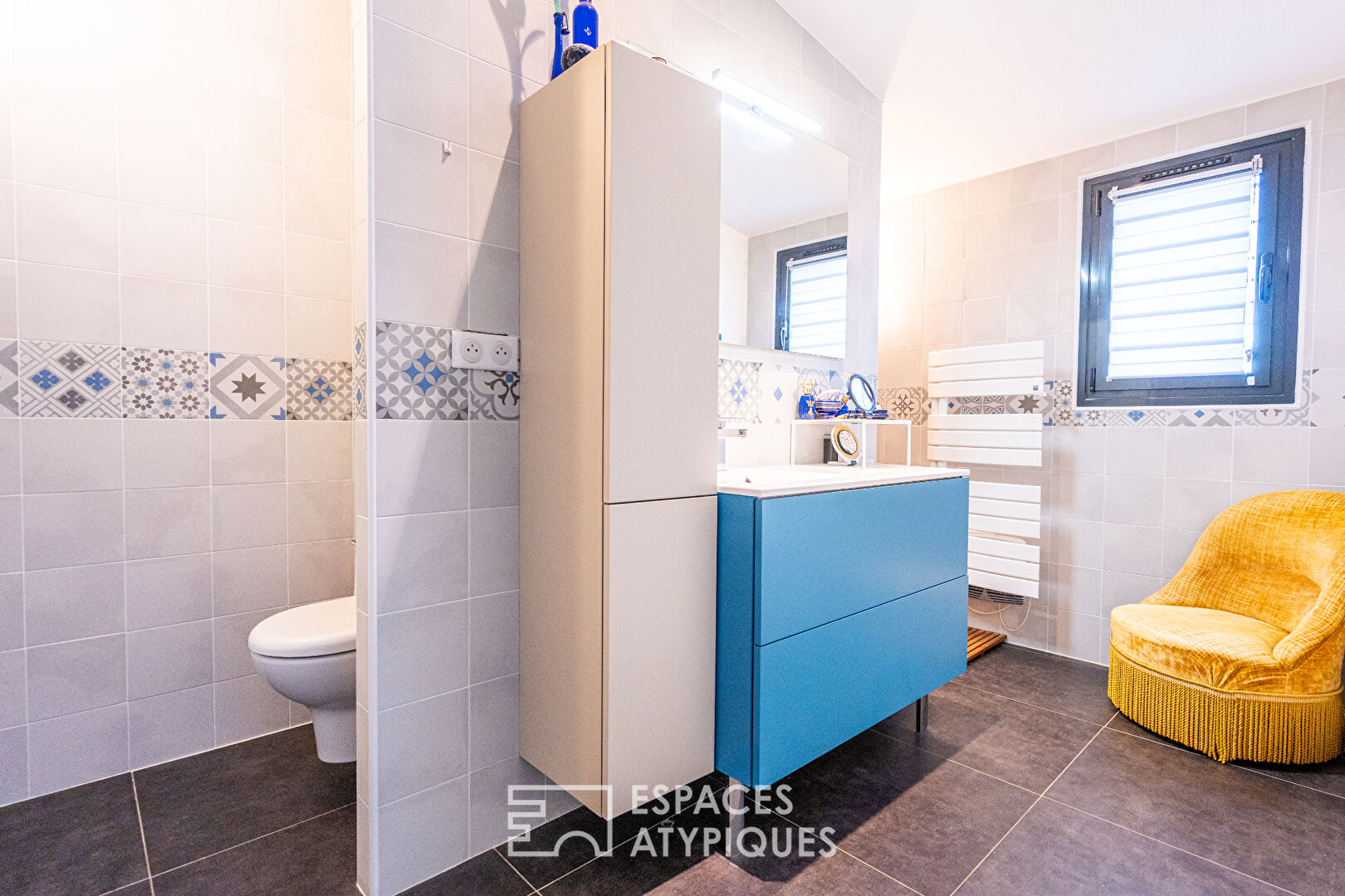 Villa contemporaine en première ligne, sublime vue mer