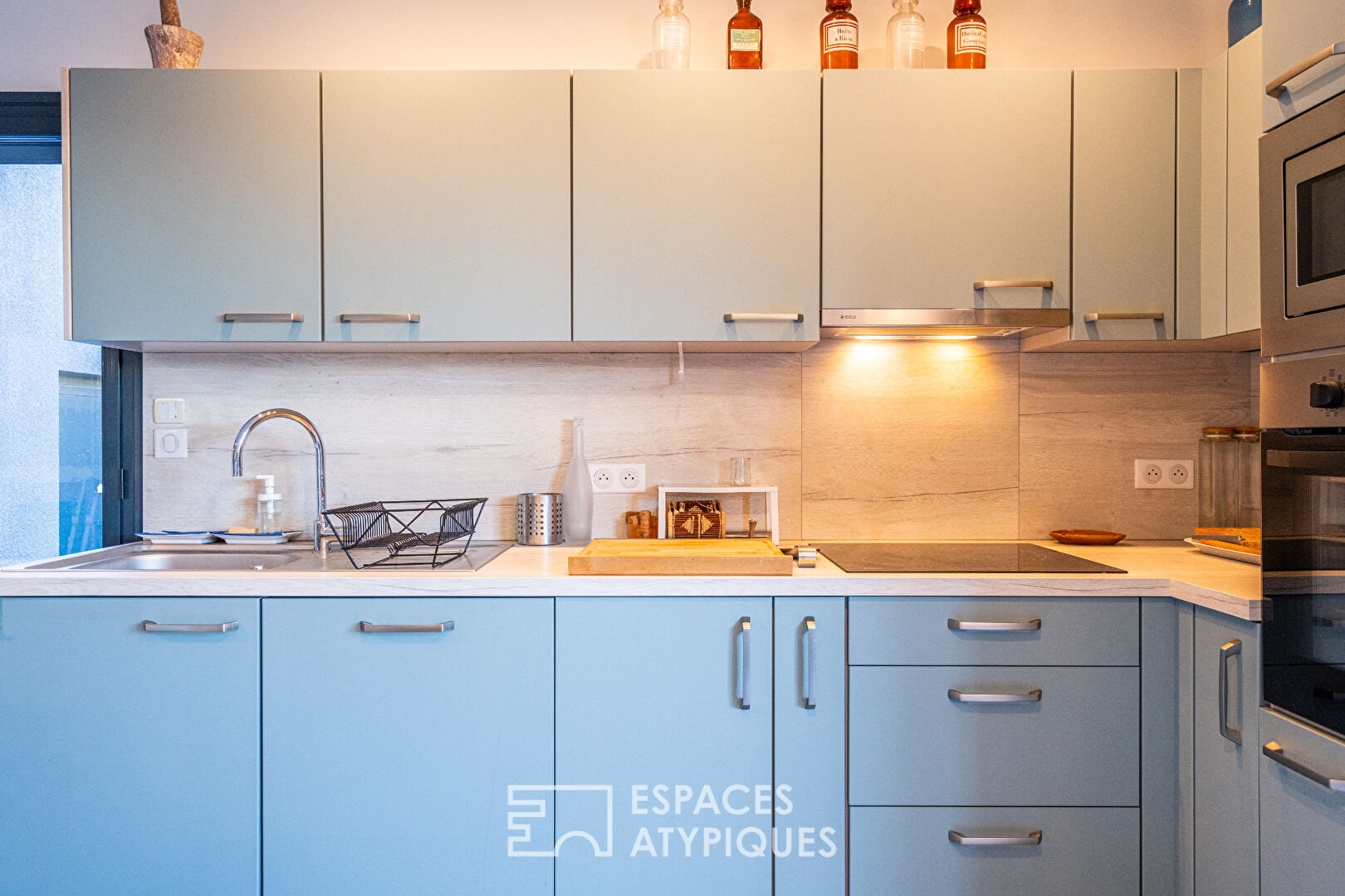 Villa contemporaine en première ligne, sublime vue mer