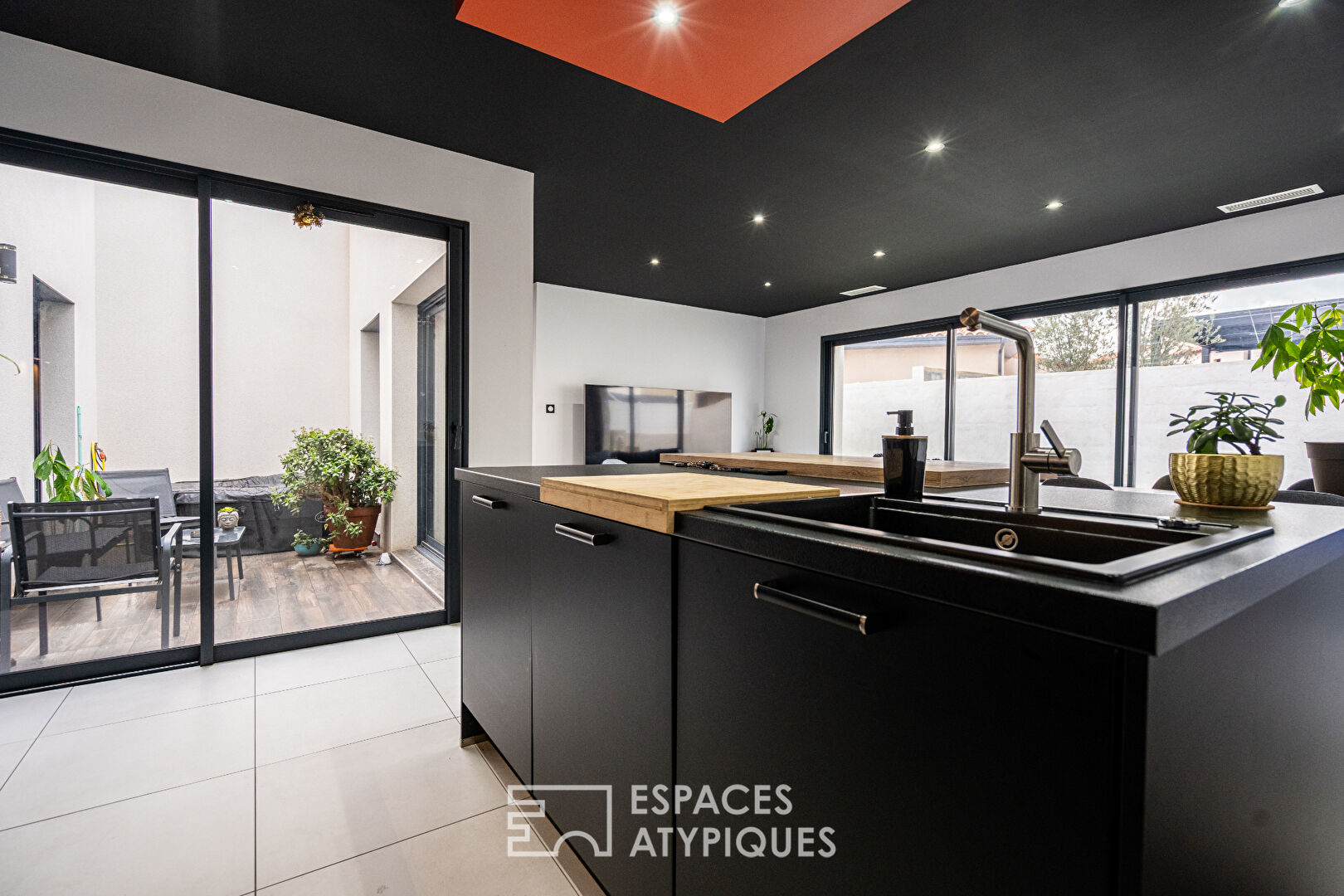 Maison de plain-pied dans un quartier calme