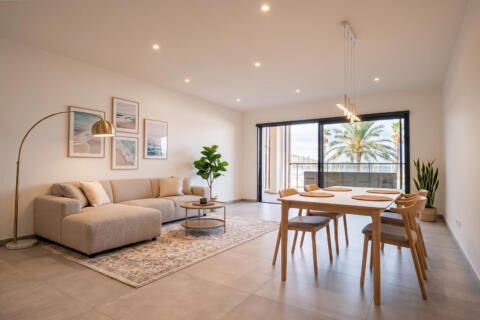 Apartment with port and sea views, terrace and garage