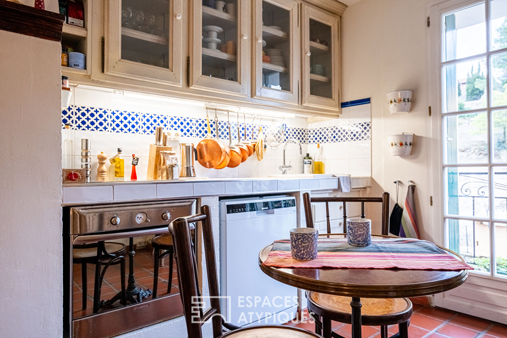 Maison de village singulière