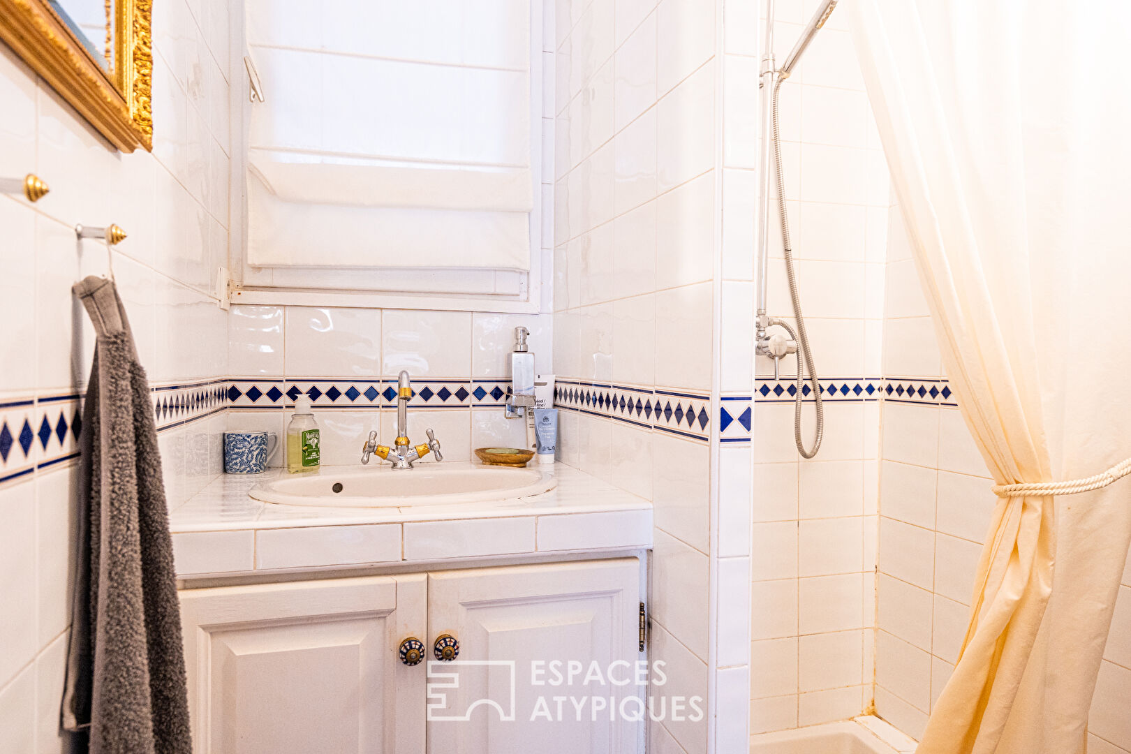 Maison de village singulière