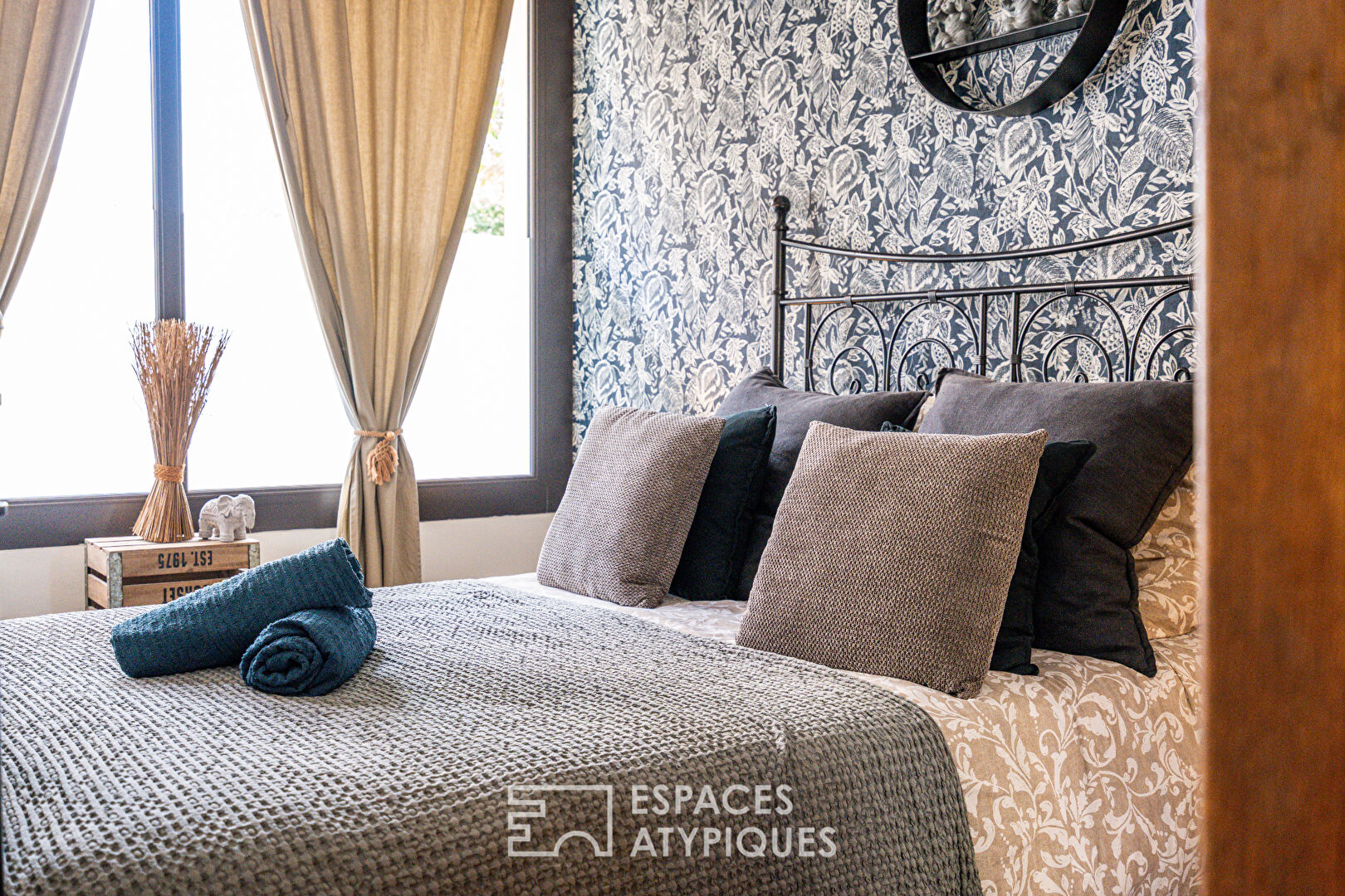 Ancienne boutique réhabilitée en appartement de charme avec terrasse