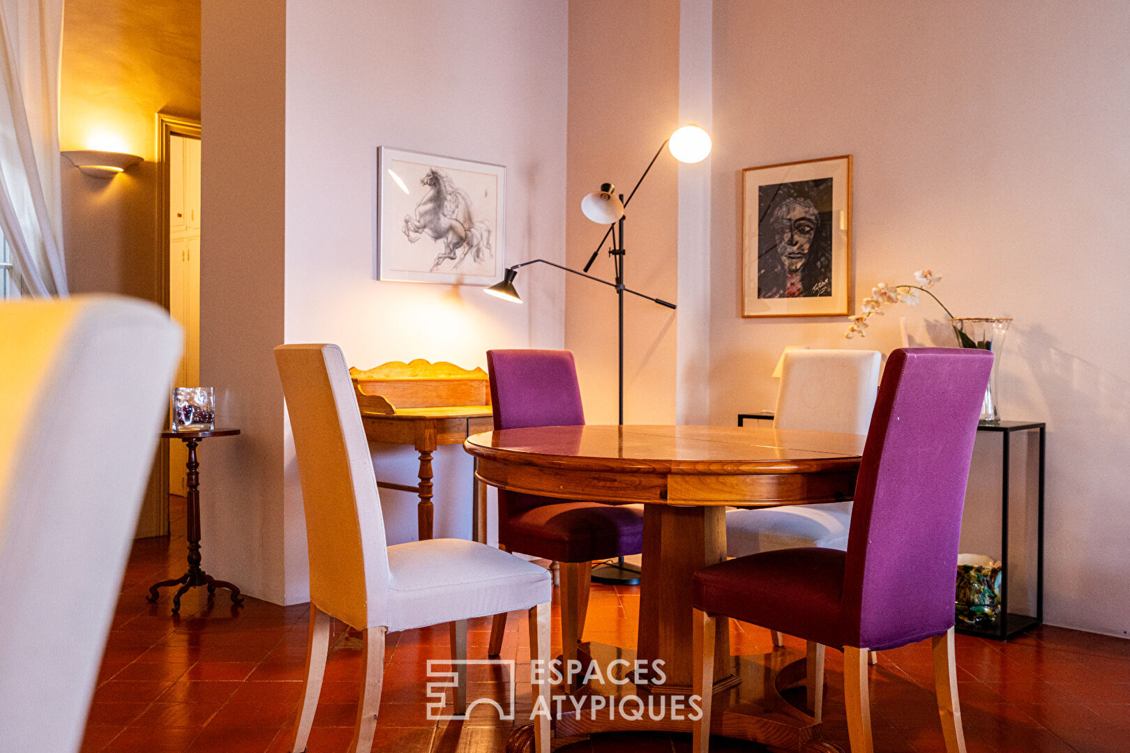 Appartement de caractère dans un bel immeuble ancien avec vue