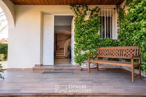 Maison de famille rénovée avec piscine et beaux volumes