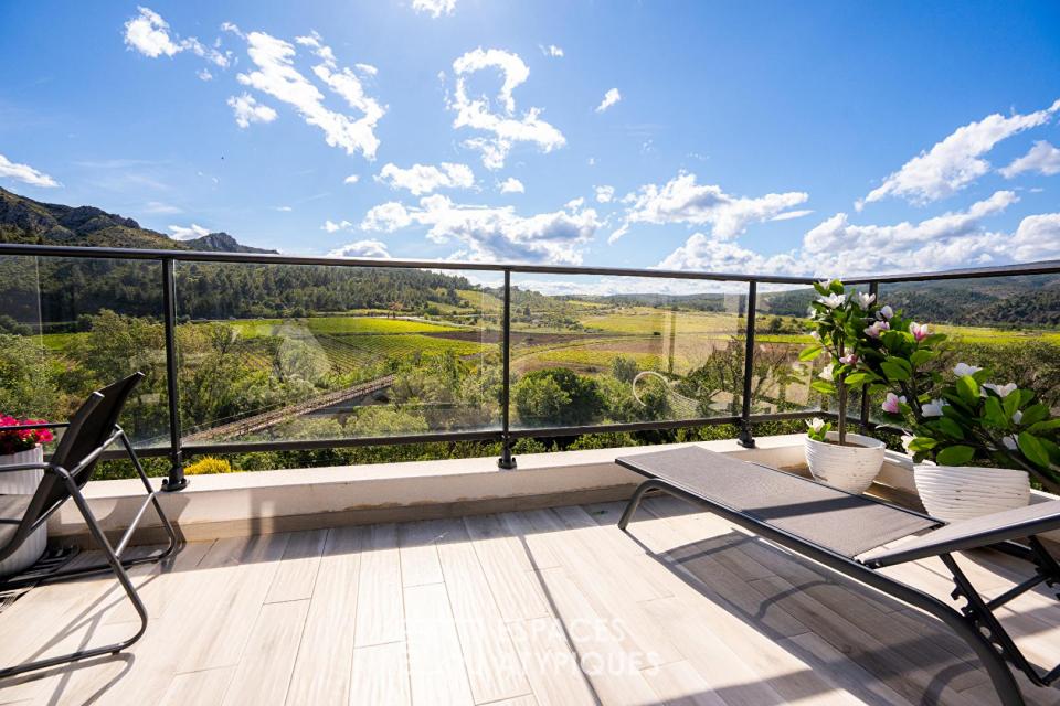 Superbe villa contemporaine avec vue imprenable sur les massifs