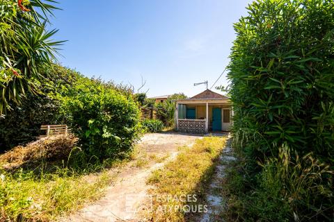 Maisonnette à réhabiliter avec jardin proche des plages saint-marinoises