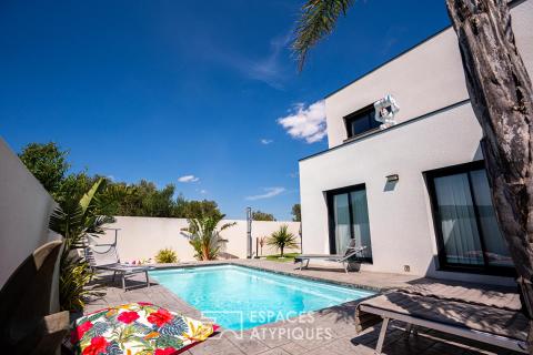 Villa contemporaine avec piscine balnéo et prestations haut de gamme à 15 mins de Perpignan