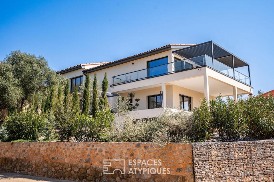 Villa contemporaine d'exception aux portes de Thuir avec vue sur le Canigou