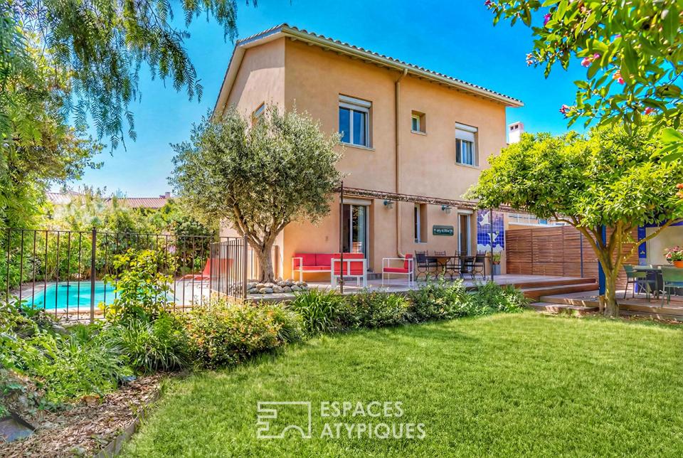 Villa avec piscine au calme et proche du centre