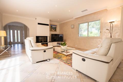 Maison de caractère avec piscine et jardin paysager à Saint-Cyprien