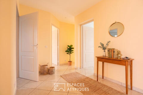 Maison lumineuse de plain-pied avec 3 chambres