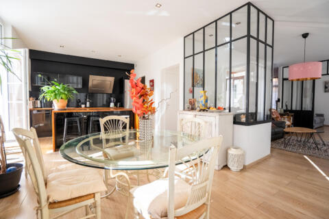 Appartement esprit contemporain avec garage et terrasse