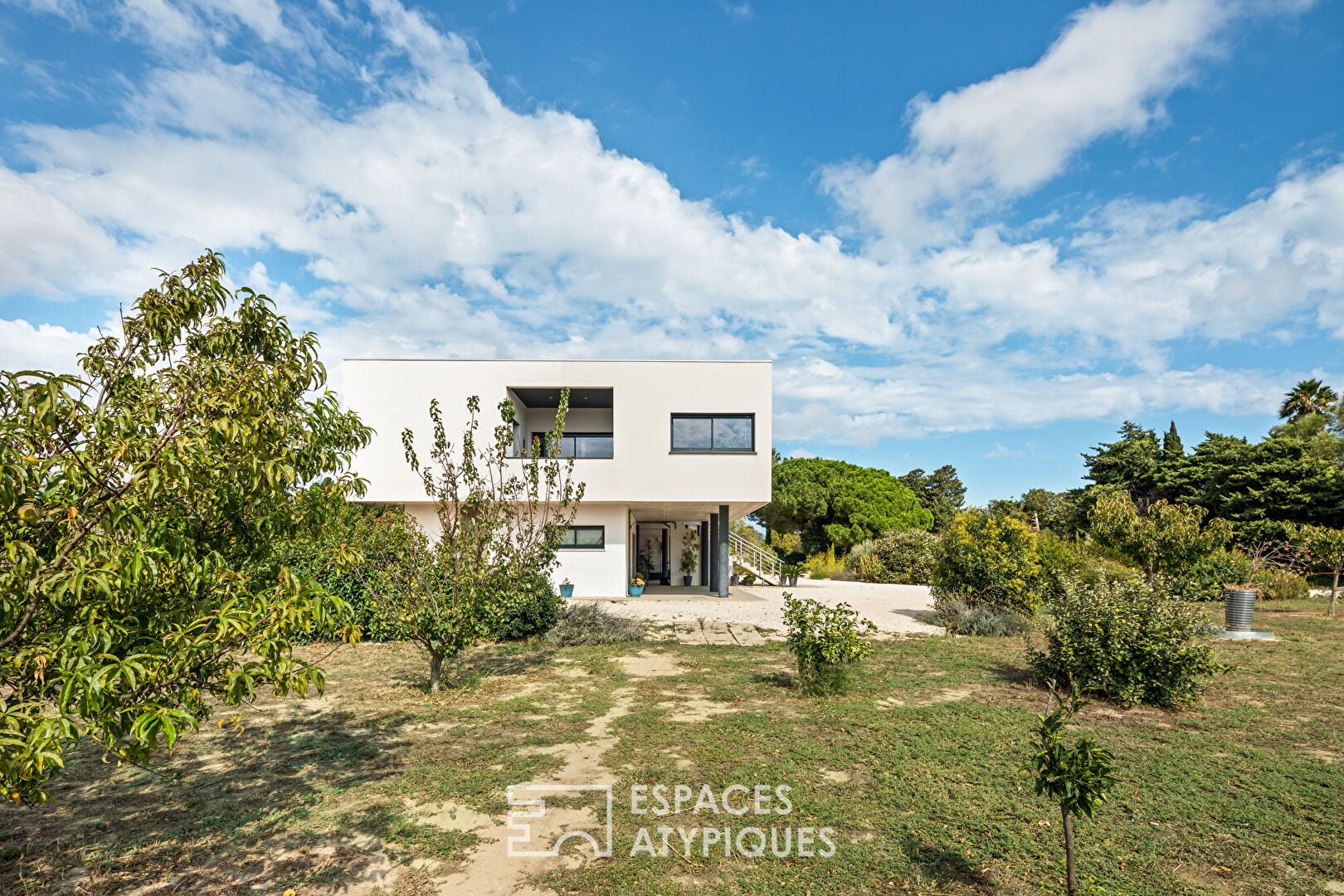 Villa d’architecte dans un écrin de verdure