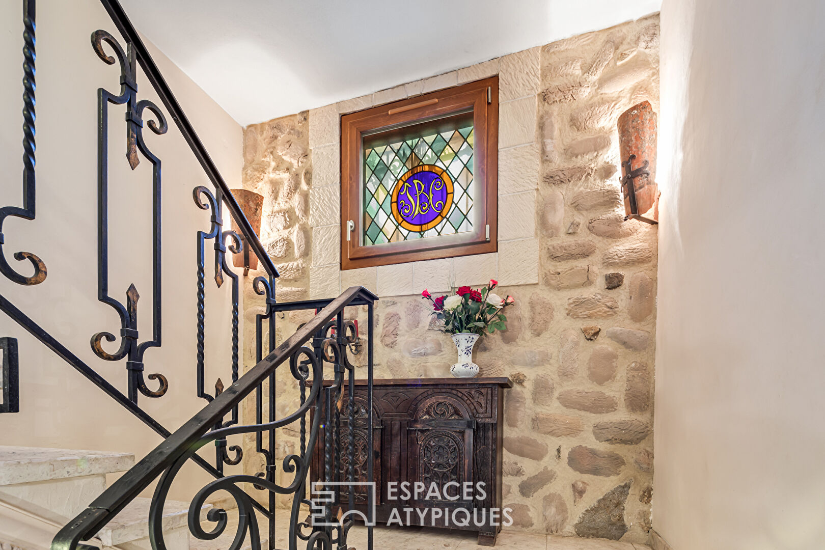 Character House with Landscaped Garden, Swimming Pool and View of the Albères