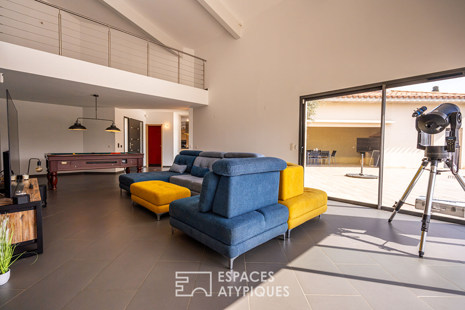 Villa d&rsquo;architecte dans un écrin de verdure