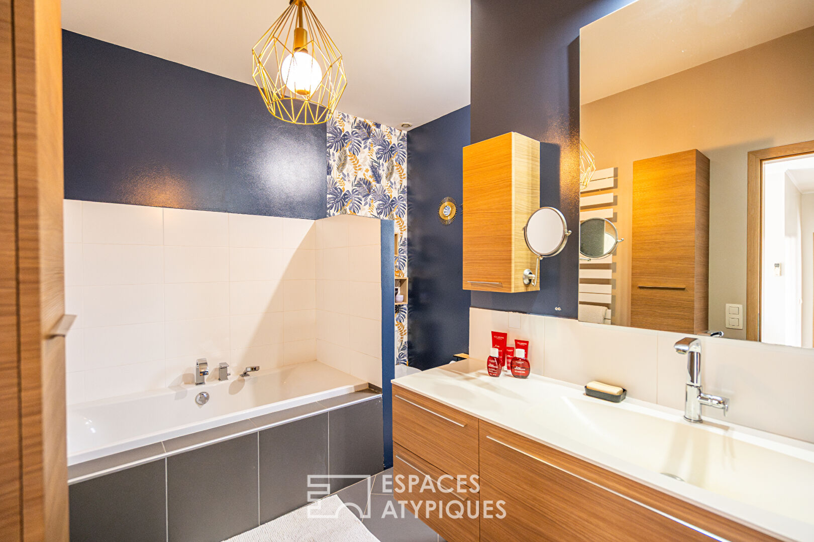 Villa d&rsquo;architecte dans un écrin de verdure