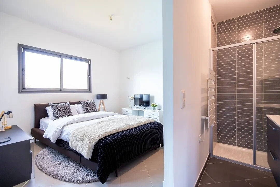 Villa d&rsquo;architecte dans un écrin de verdure