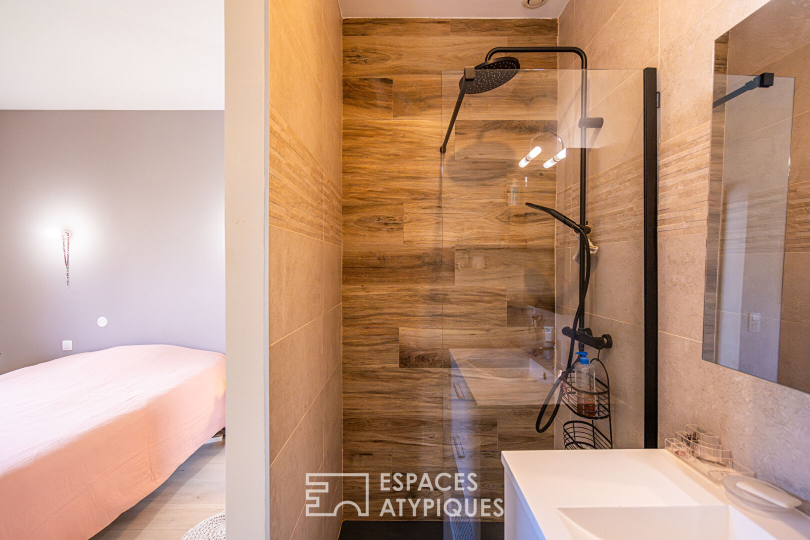 Villa d&rsquo;architecte dans un écrin de verdure