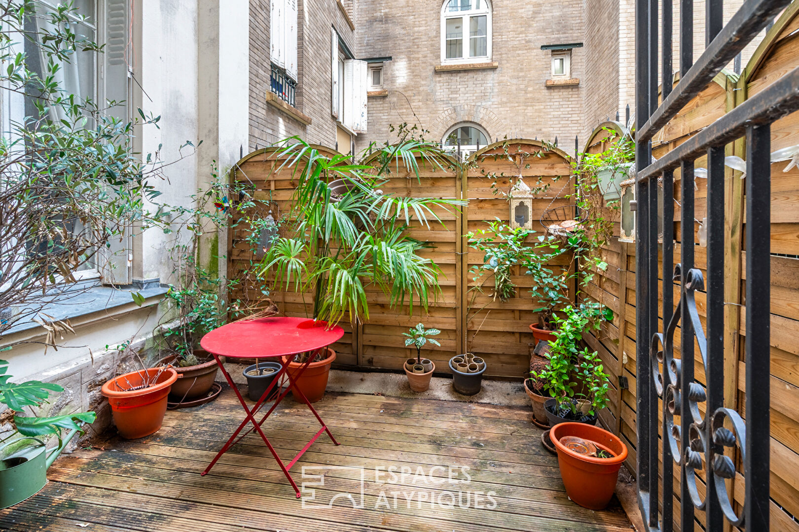 Apartment like a small house with private courtyard