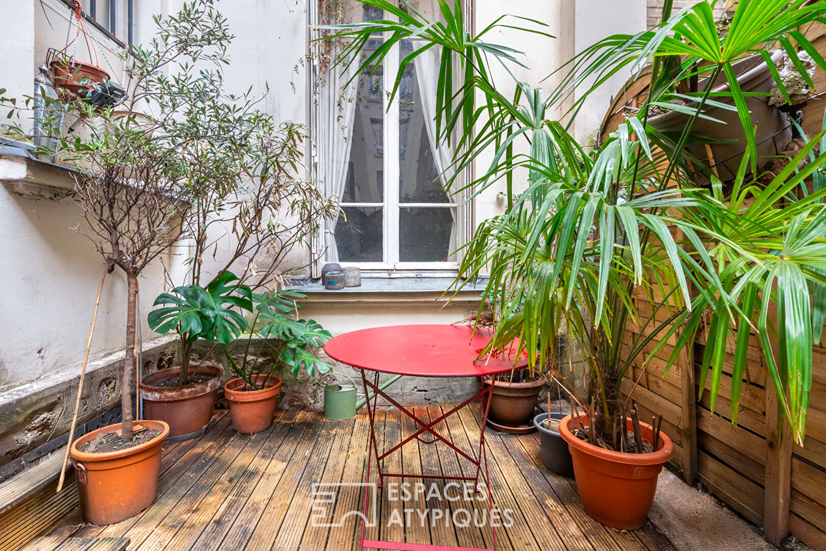 Apartment like a small house with private courtyard
