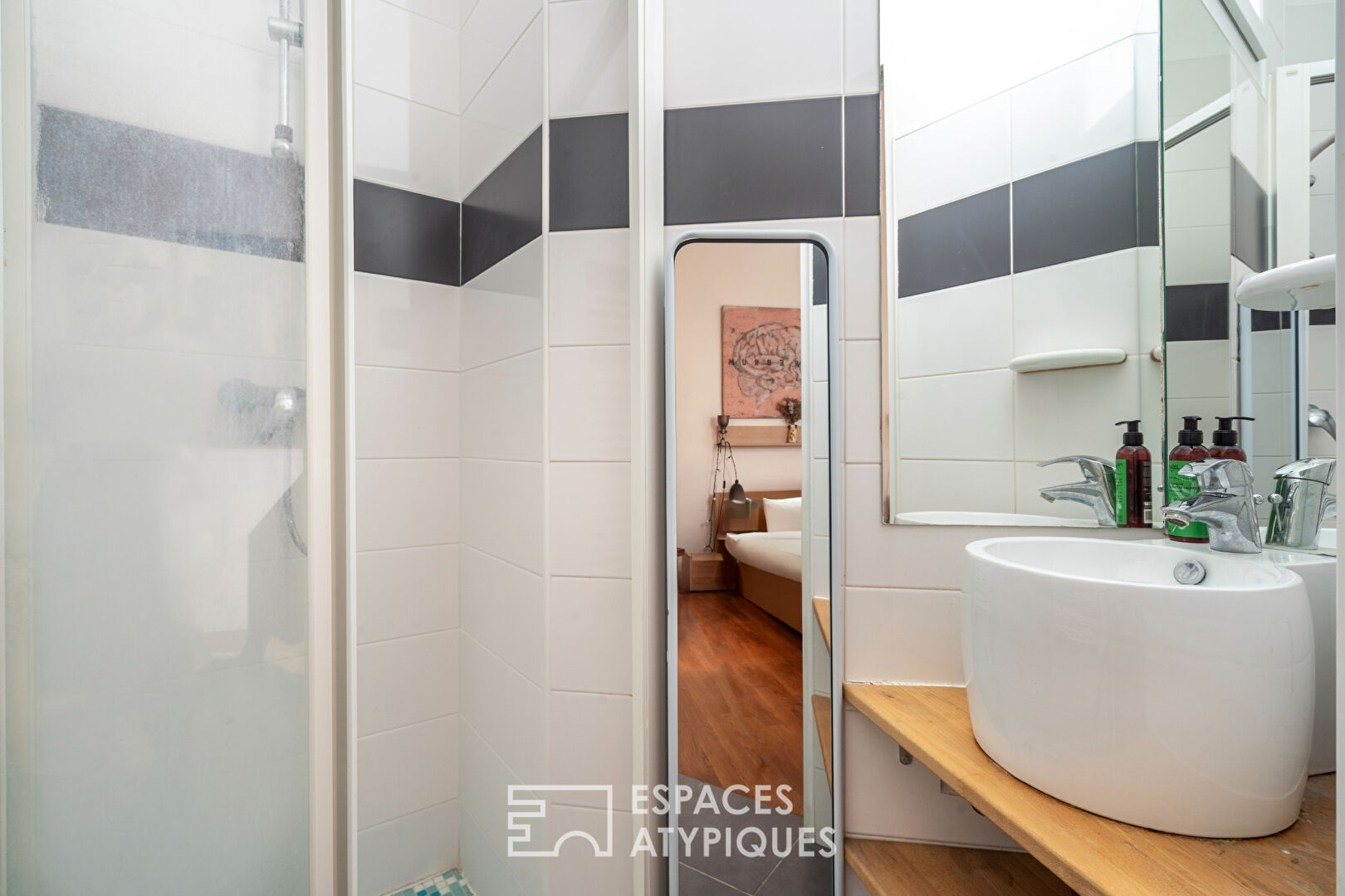Apartment like a small house with private courtyard