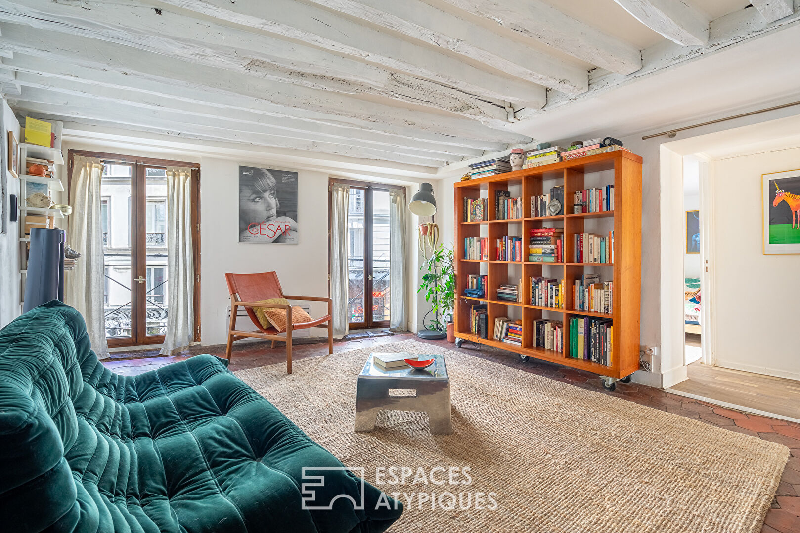 Vintage-style apartment near the Canal St Martin