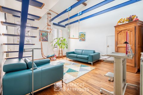Duplex crossing on the top floor
