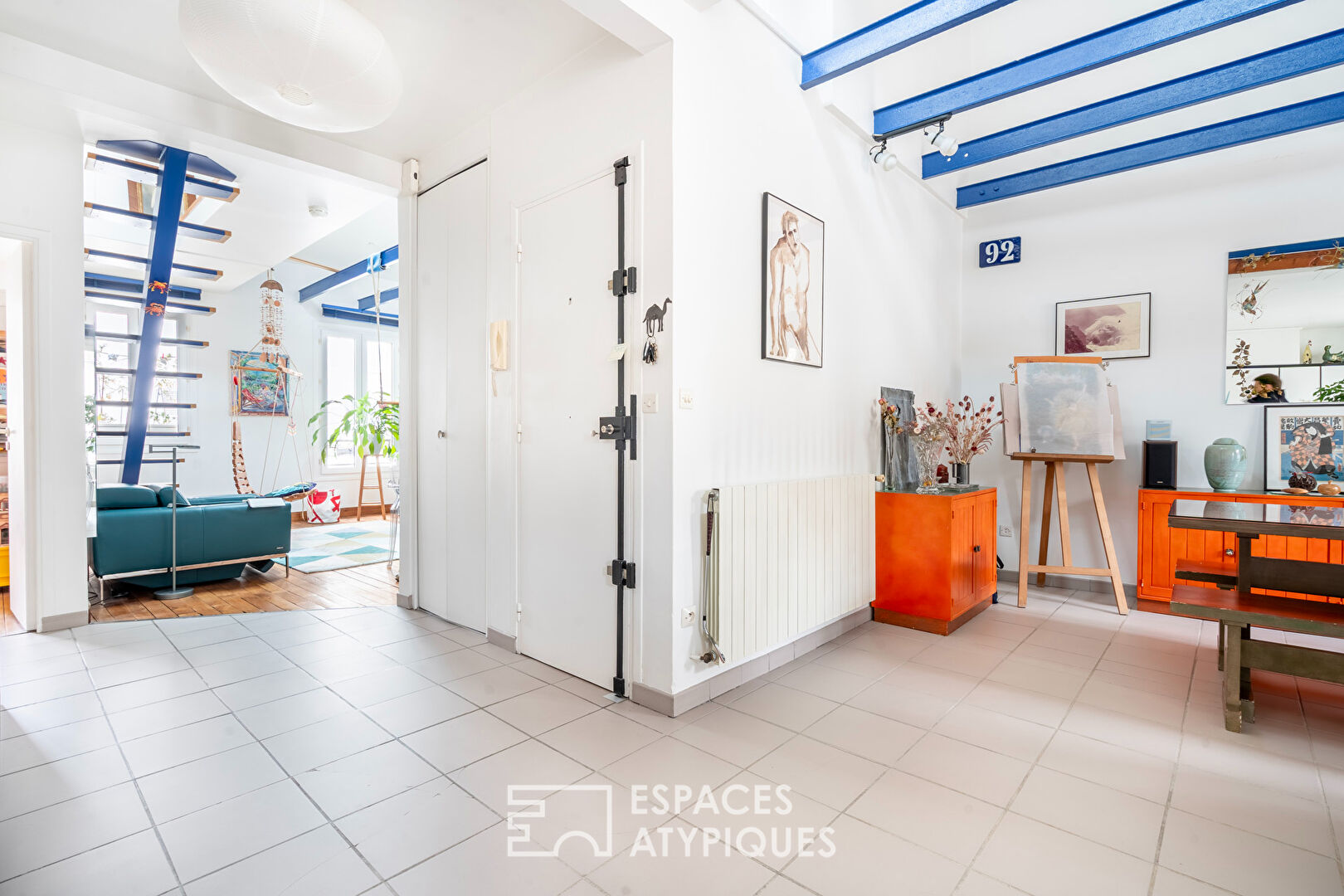 Duplex crossing on the top floor
