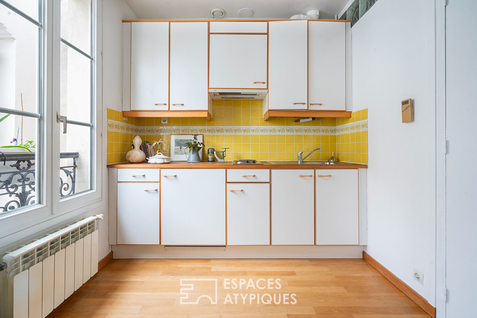 Duplex crossing on the top floor with apartment communicating